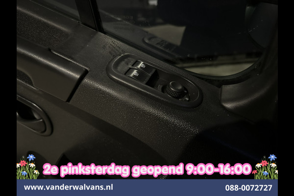 Opel Movano 2.3 CDTI 146pk L2H2 Inrichting Euro6 Airco | Imperiaal | Camera | Navigatie | 2500kg Trekhaak | Omvormer Cruisecontrol, Parkeersensoren, Bijrijdersbank
