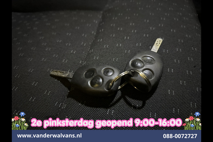 Opel Movano 2.3 CDTI 146pk L2H2 Inrichting Euro6 Airco | Imperiaal | Camera | Navigatie | 2500kg Trekhaak | Omvormer Cruisecontrol, Parkeersensoren, Bijrijdersbank