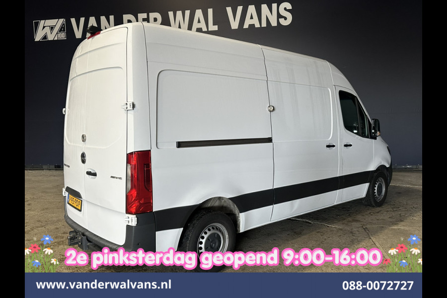 Mercedes-Benz Sprinter 214 CDI 143pk L2H2 Euro6 Airco | Camera | Apple Carplay | Cruisecontrol | Trekhaak Android Auto, Stoelverwarming, Parkeersensoren, Bijrijdersbank