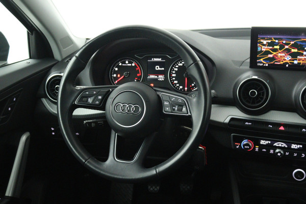 Audi Q2 30 TFSI S Edition (NAVIGATIE, LEDER, STOELVERWARMING, PARKEERSENSOREN)