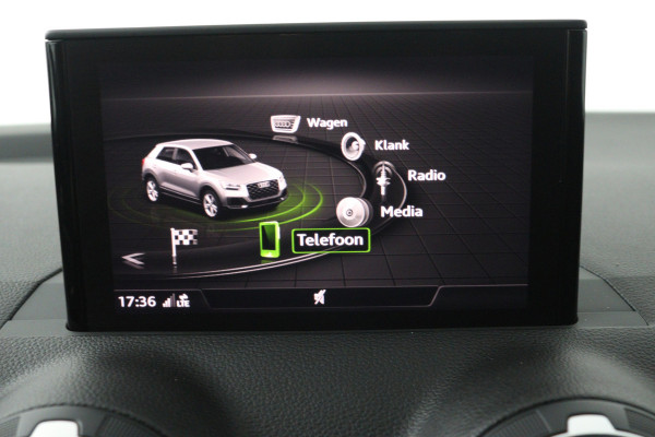 Audi Q2 30 TFSI S Edition (NAVIGATIE, LEDER, STOELVERWARMING, PARKEERSENSOREN)
