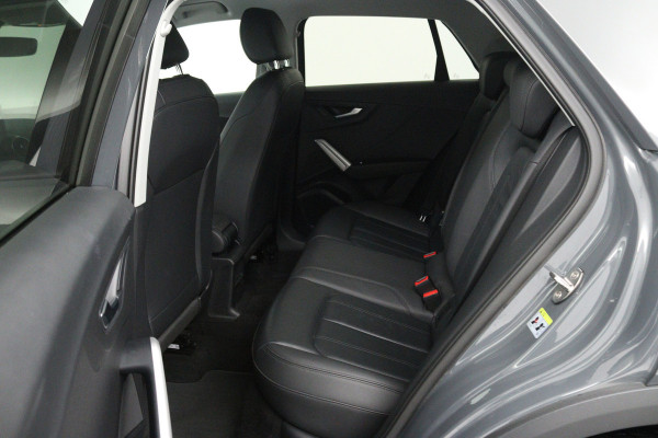Audi Q2 30 TFSI S Edition (NAVIGATIE, LEDER, STOELVERWARMING, PARKEERSENSOREN)