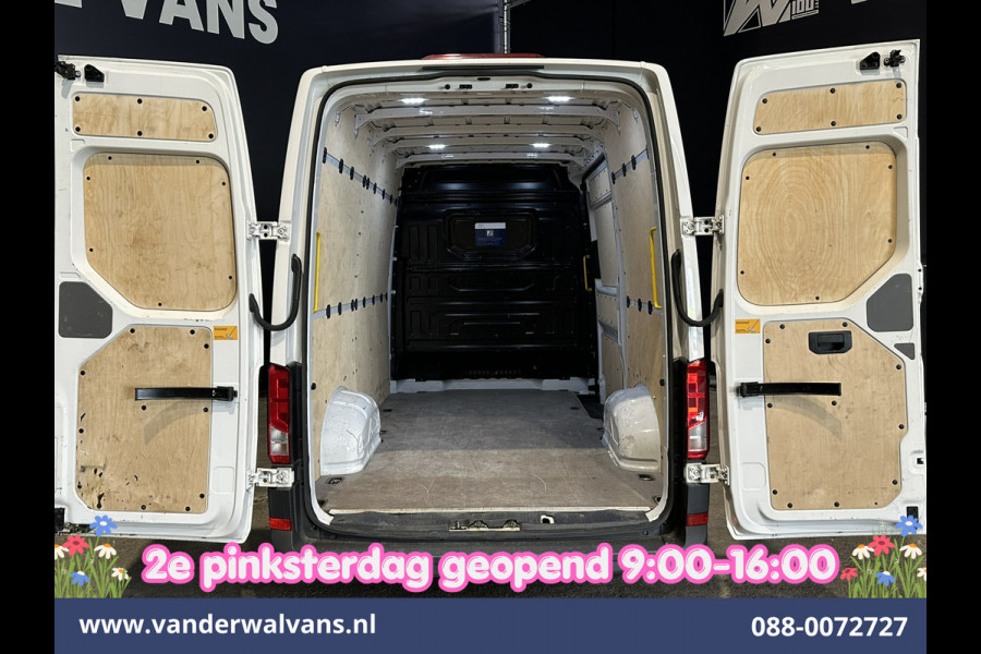 Volkswagen Crafter 2.0 TDI L3H3 L2H2 Euro6 Airco | Apple Carplay | Android Auto | Parkeersensoren Bijrijdersbank