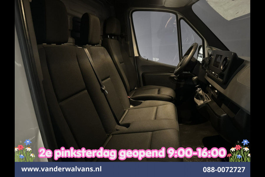 Mercedes-Benz Sprinter 314 CDI 143pk L2H2 Euro6 Airco | Camera | Trekhaak | Apple Carplay | Cruisecontrol Android Auto, Stoelverwarming, 270 Graden Achterdeuren, Bijrijdersbank