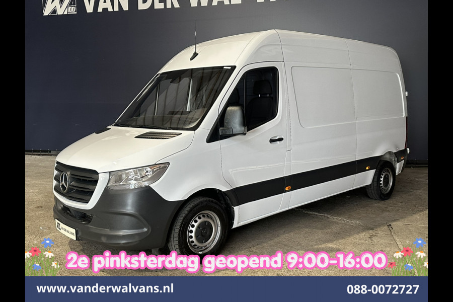 Mercedes-Benz Sprinter 314 CDI 143pk L2H2 Euro6 Airco | Camera | Trekhaak | Apple Carplay | Cruisecontrol Android Auto, Stoelverwarming, 270 Graden Achterdeuren, Bijrijdersbank