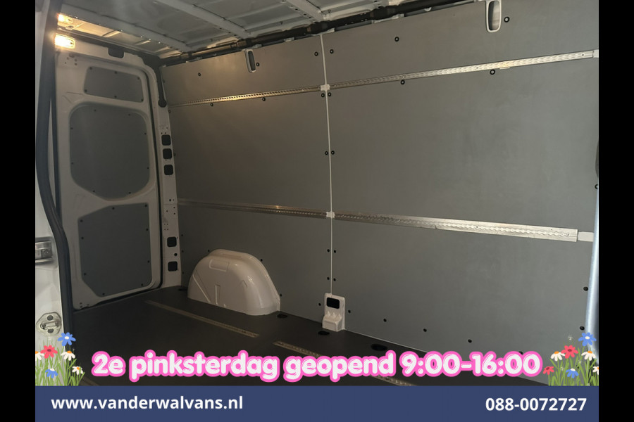 Mercedes-Benz Sprinter 314 CDI 143pk L2H2 Euro6 Airco | Camera | Trekhaak | Apple Carplay | Cruisecontrol Android Auto, Stoelverwarming, 270 Graden Achterdeuren, Bijrijdersbank