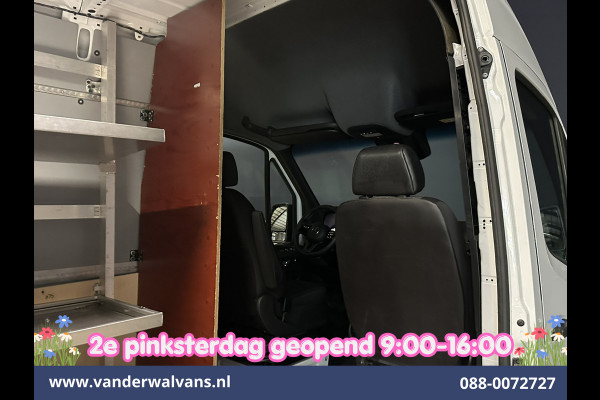 Mercedes-Benz Sprinter 316 CDI 164pk L3H2 *Post NL inrichting* Euro6 Airco | Camera | Navigatie | Apple Carplay Android Auto, Stoelverwarming, 270 graden achterdeuren, schappen, doorloopdeur
