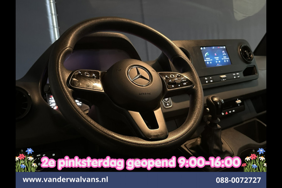 Mercedes-Benz Sprinter 316 CDI 164pk L3H2 *Post NL inrichting* Euro6 Airco | Camera | Navigatie | Apple Carplay Android Auto, Stoelverwarming, 270 graden achterdeuren, schappen, doorloopdeur