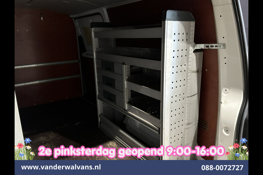 Volkswagen Transporter 2.0 TDI L2H1 Inrichting Euro6 Airco | Omvormer | Imperiaal | Camera | Trekhaak | Apple Carplay Android Auto, Cruisecontrol, Parkeersensoren