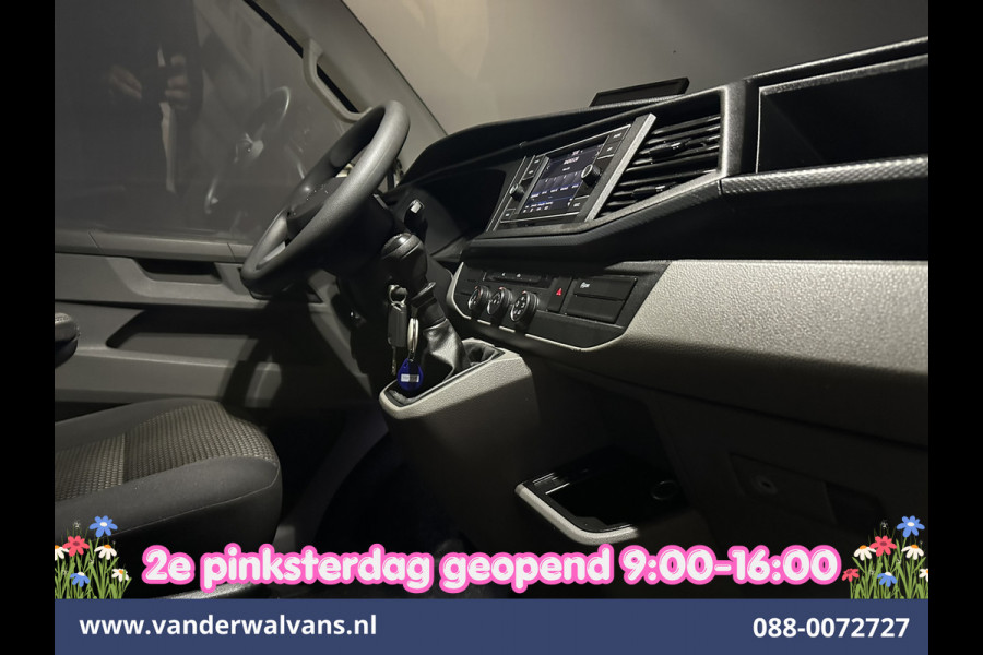 Volkswagen Transporter 2.0 TDI L2H1 Inrichting Euro6 Airco | Omvormer | Imperiaal | Camera | Trekhaak | Apple Carplay Android Auto, Cruisecontrol, Parkeersensoren