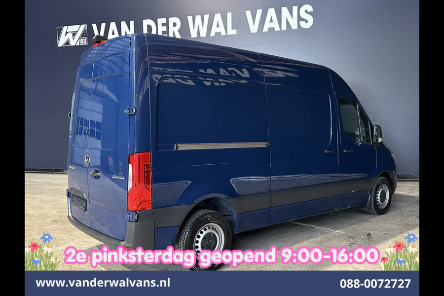 Mercedes-Benz Sprinter 214 CDI 143pk 9G-Tronic Automaat L2H2 Euro6 Airco | Camera | Navigatie | Apple Carplay | Chauffeursstoel Adaptieve Cruisecontrol, Android Auto, Stoelverwarming, Verwarmde Voorruit, 270 Graden Achterdeuren, Bijrijdersbank