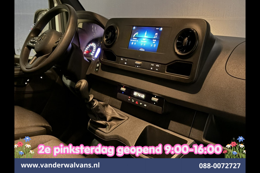 Mercedes-Benz Sprinter 314 CDI 143pk 3500kg Trekhaak L2H2 Euro6 Airco | Camera | Apple Carplay | Cruisecontrol | Android Auto, Stoelverwarming, 270 Graden Achterdeuren, Bijrijdersbank