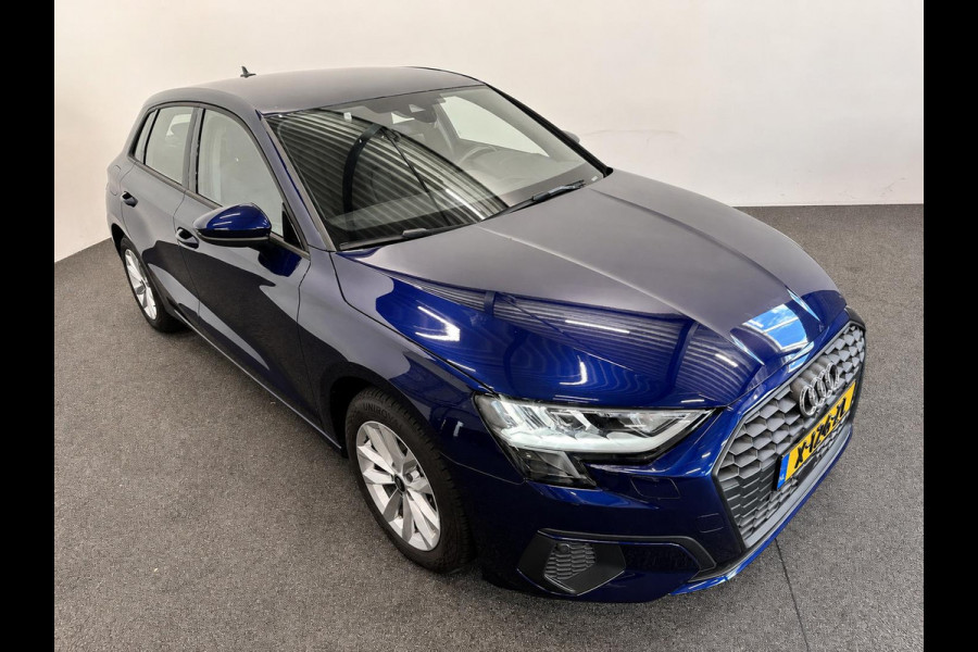 Audi A3 Sportback 30 TFSI Pro Line Navigatie Apple Carplay Android Auto Parkeersensoren achter Cruise Control Full Led Climate Control Lichtmetalen velgen
