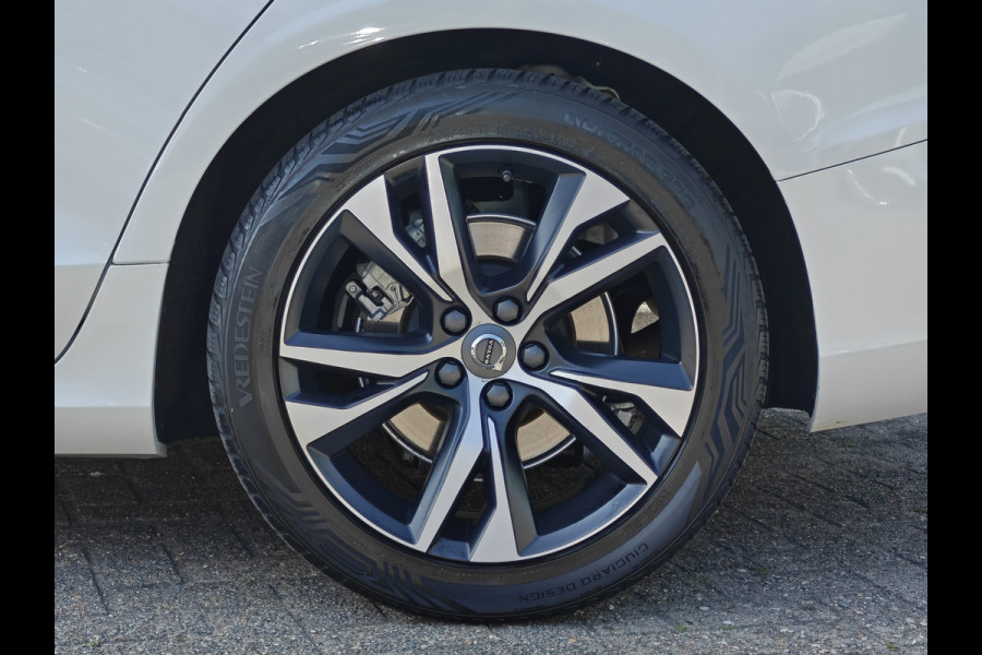 Volvo S60 B4 211PK R-Design | BLIS | Adapt. Cruise | Stoel/Stuur verwarm. | H&K | Trekhaak