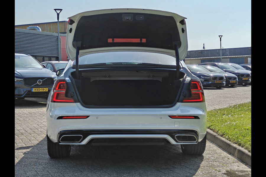 Volvo S60 B4 211PK R-Design | BLIS | Adapt. Cruise | Stoel/Stuur verwarm. | H&K | Trekhaak
