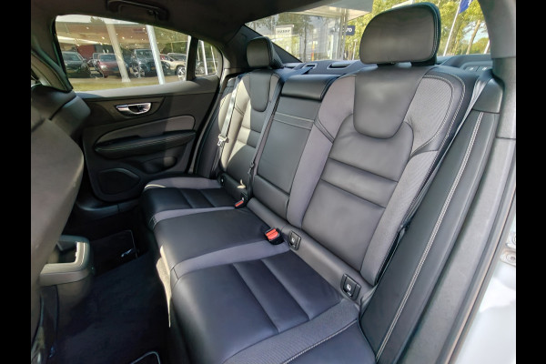 Volvo S60 B4 211PK R-Design | BLIS | Adapt. Cruise | Stoel/Stuur verwarm. | H&K | Trekhaak