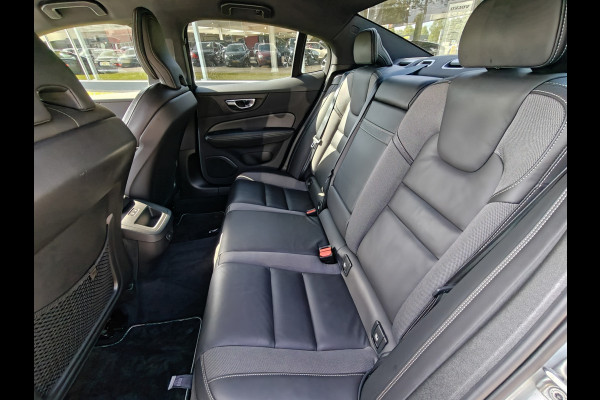Volvo S60 B4 211PK R-Design | BLIS | Adapt. Cruise | Stoel/Stuur verwarm. | H&K | Trekhaak