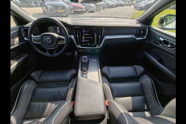 Volvo S60 B4 211PK R-Design | BLIS | Adapt. Cruise | Stoel/Stuur verwarm. | H&K | Trekhaak