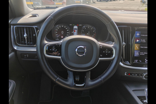 Volvo S60 B4 211PK R-Design | BLIS | Adapt. Cruise | Stoel/Stuur verwarm. | H&K | Trekhaak