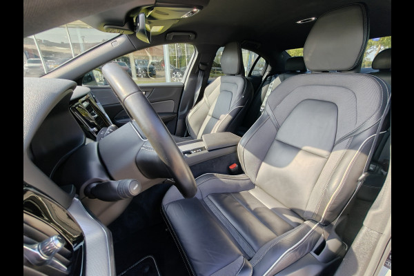 Volvo S60 B4 211PK R-Design | BLIS | Adapt. Cruise | Stoel/Stuur verwarm. | H&K | Trekhaak