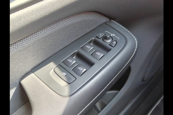 Volvo S60 B4 211PK R-Design | BLIS | Adapt. Cruise | Stoel/Stuur verwarm. | H&K | Trekhaak