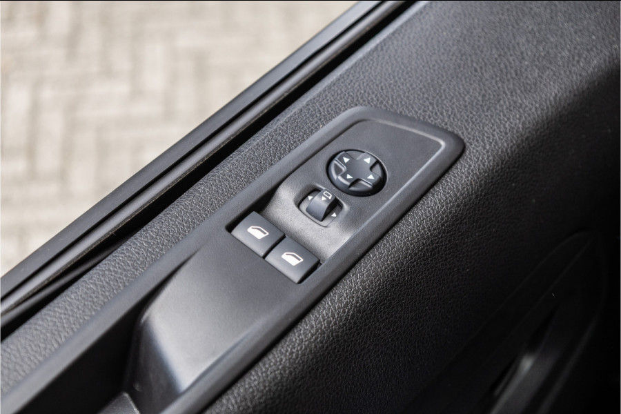 Citroën Jumpy 2.0 BlueHDI 180 L3 | CarPlay | Camera | L+R Schuifdeur | AV Edition | BPM Vrij | 3-Zitter | Navigatie | DAB | Cruise control | PDC | Spoilerkit