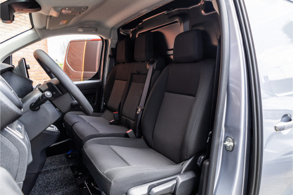 Citroën Jumpy 2.0 BlueHDI 180 L3 | CarPlay | Camera | L+R Schuifdeur | AV Edition | BPM Vrij | 3-Zitter | Navigatie | DAB | Cruise control | PDC | Spoilerkit
