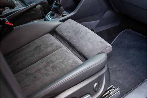Volkswagen Caddy 2.0 TDI L2H1 Maxi Exclusive | Bi-Xenon | CarPlay | Elek stoelen | Stoelverwarming | Camera | Alcantara bekleding | MF Stuur | Nieuwe APK