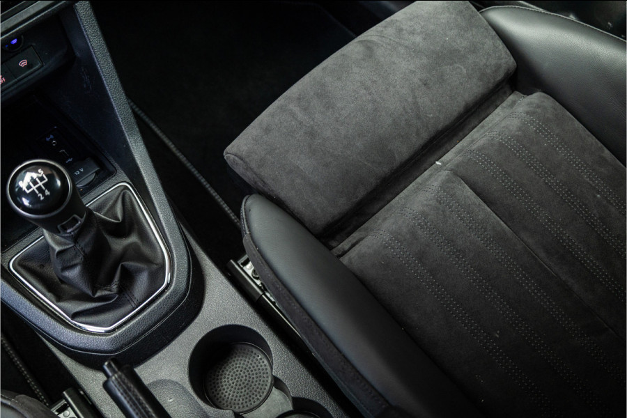 Volkswagen Caddy 2.0 TDI L2H1 Maxi Exclusive | Bi-Xenon | CarPlay | Elek stoelen | Stoelverwarming | Camera | Alcantara bekleding | MF Stuur | Nieuwe APK