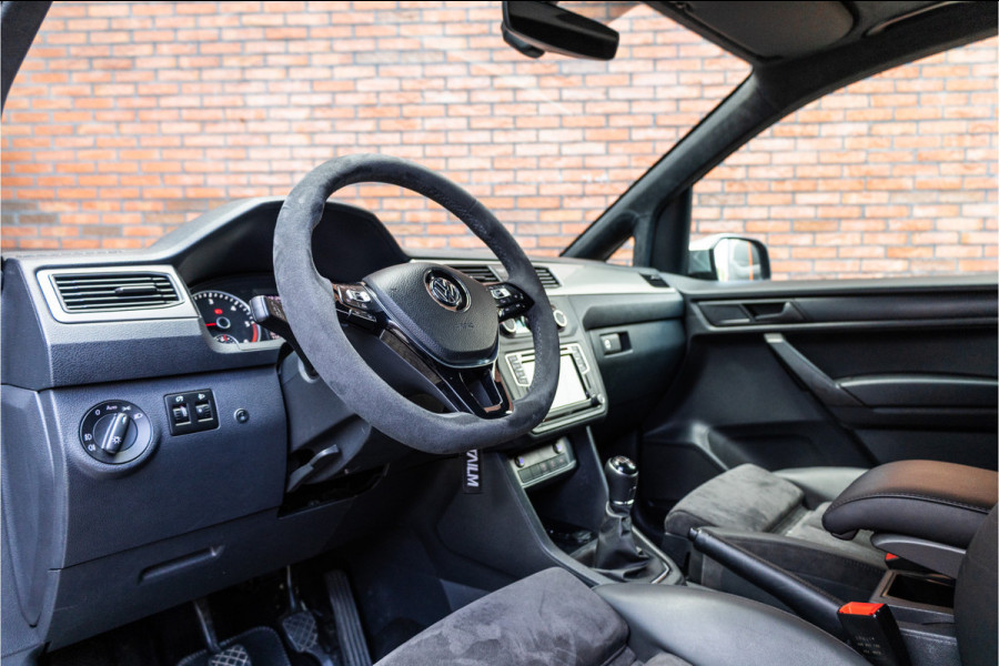 Volkswagen Caddy 2.0 TDI L2H1 Maxi Exclusive | Bi-Xenon | CarPlay | Elek stoelen | Stoelverwarming | Camera | Alcantara bekleding | MF Stuur | Nieuwe APK