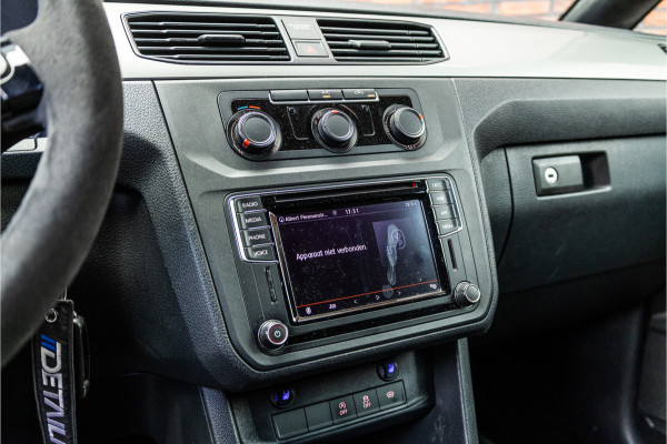 Volkswagen Caddy 2.0 TDI L2H1 Maxi Exclusive | Bi-Xenon | CarPlay | Elek stoelen | Stoelverwarming | Camera | Alcantara bekleding | MF Stuur | Nieuwe APK