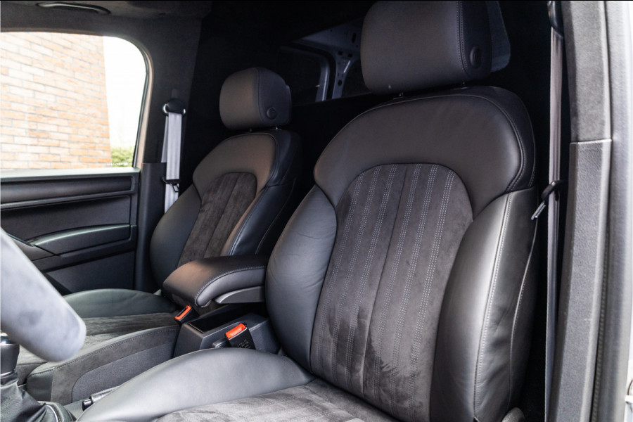Volkswagen Caddy 2.0 TDI L2H1 Maxi Exclusive | Bi-Xenon | CarPlay | Elek stoelen | Stoelverwarming | Camera | Alcantara bekleding | MF Stuur | Nieuwe APK