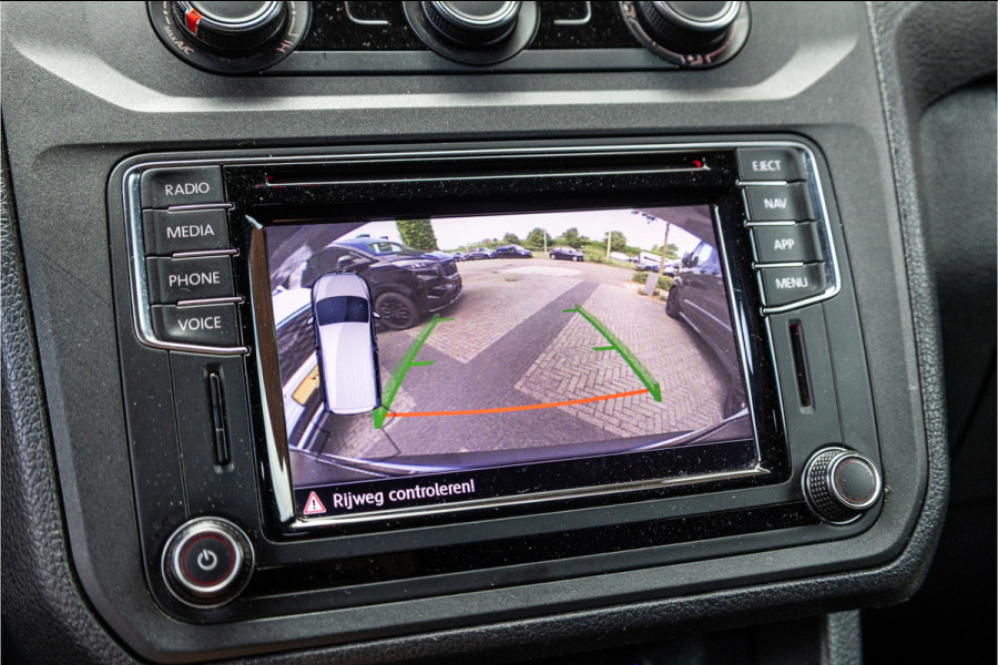 Volkswagen Caddy 2.0 TDI L2H1 Maxi Exclusive | Bi-Xenon | CarPlay | Elek stoelen | Stoelverwarming | Camera | Alcantara bekleding | MF Stuur | Nieuwe APK