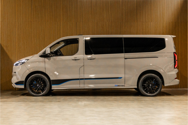 Ford Transit Custom 2.0 TDCI L2H1 SPORT 170 PK DC | BPM VRIJ | DUBBEL CABINE | 360 CAMERA | ACC | BLIS | NAVIGATIE | CARPLAY | LANE ASSIST | ELEK  TREKHAAK | 5-ZITTER | VERLENGDE FABRIEKSGARANTIE TOT 12-2029