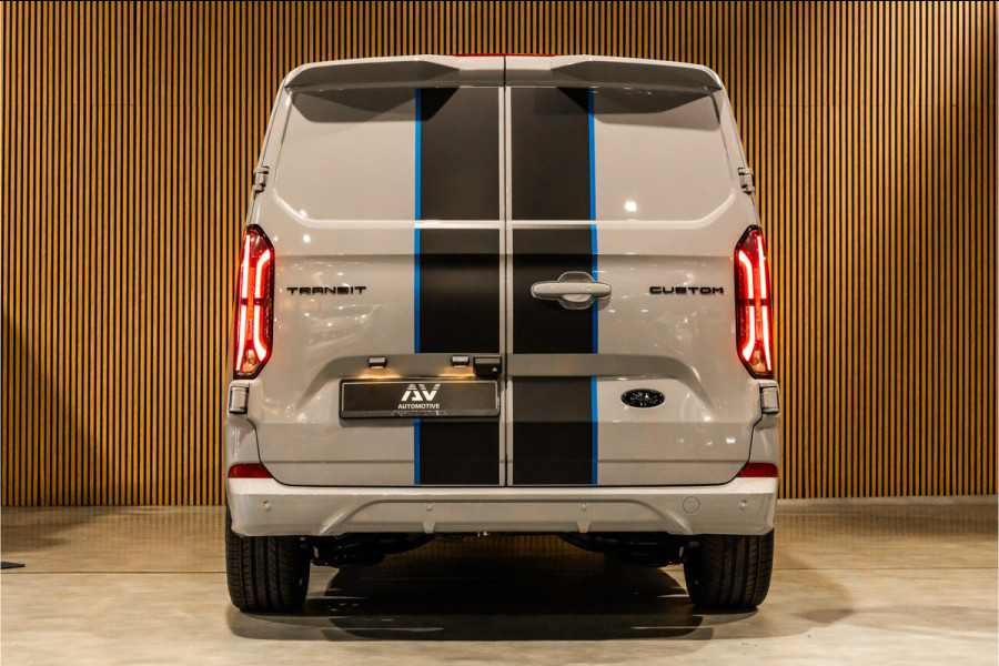 Ford Transit Custom 2.0 TDCI L2H1 SPORT 170 PK DC | BPM VRIJ | DUBBEL CABINE | 360 CAMERA | ACC | BLIS | NAVIGATIE | CARPLAY | LANE ASSIST | ELEK  TREKHAAK | 5-ZITTER | VERLENGDE FABRIEKSGARANTIE TOT 12-2029