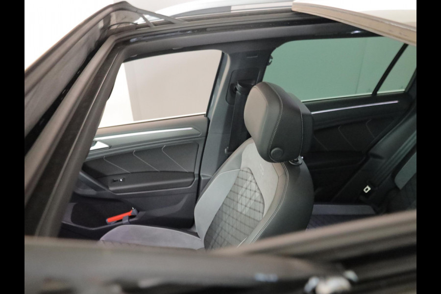 Volkswagen Tiguan 1.4 TSI eHybrid R-Line Business 245pk | 19'LM-velgen| Pano-dak| Camera| trekhaak afneembaar