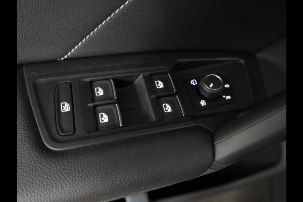 Volkswagen Tiguan 1.4 TSI eHybrid R-Line Business 245pk | 19'LM-velgen| Pano-dak| Camera| trekhaak afneembaar