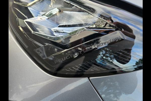 Peugeot 2008 1.2 Hybrid 136 Style Carplay! LED! Automaat! Cruise Control! Mooie/Nette Auto!