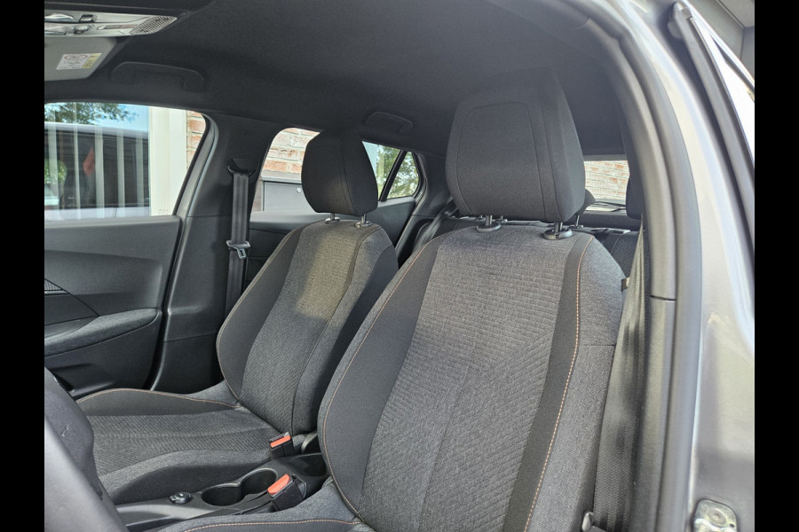 Peugeot 2008 1.2 Hybrid 136 Style Carplay! LED! Automaat! Cruise Control! Mooie/Nette Auto!