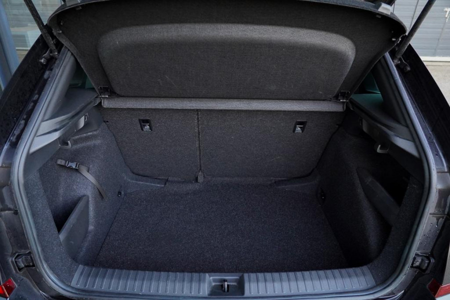 Škoda Kamiq 1.0 TSI Monte Carlo / DSG Aut / Pano / Matrix / Camera / Adaptive Cruise