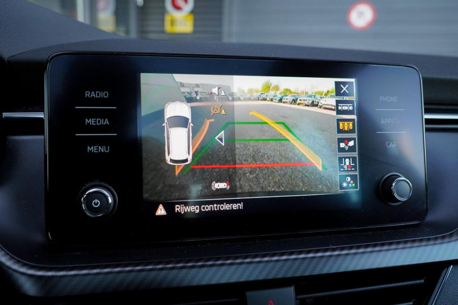 Škoda Kamiq 1.0 TSI Monte Carlo / DSG Aut / Pano / Matrix / Camera / Adaptive Cruise