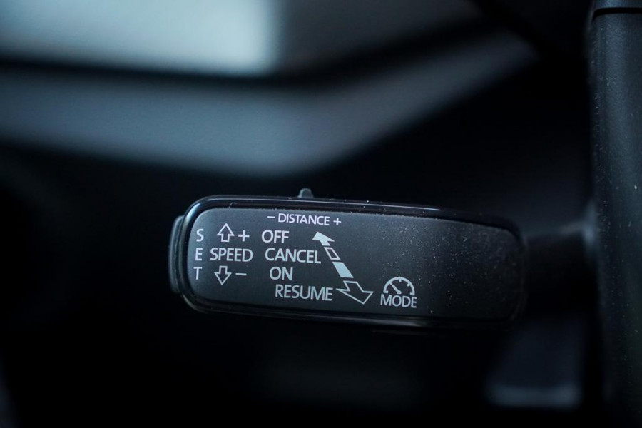 Škoda Kamiq 1.0 TSI Monte Carlo / DSG Aut / Pano / Matrix / Camera / Adaptive Cruise