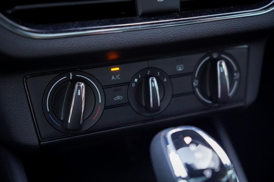 Škoda Kamiq 1.0 TSI Monte Carlo / DSG Aut / Pano / Matrix / Camera / Adaptive Cruise