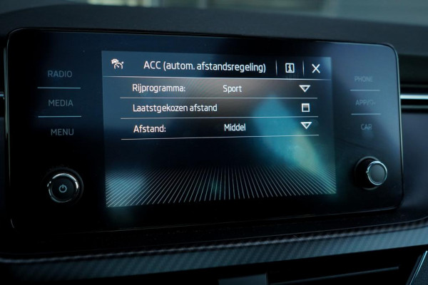 Škoda Kamiq 1.0 TSI Monte Carlo / DSG Aut / Pano / Matrix / Camera / Adaptive Cruise