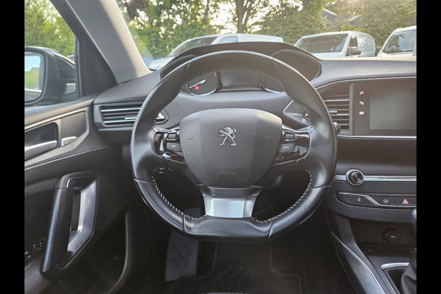 Peugeot 308 SW 1.2 PureTech GT-line Automaat! Trekhaak! Panoramadak! Carplay! Mooie/Nette Auto!