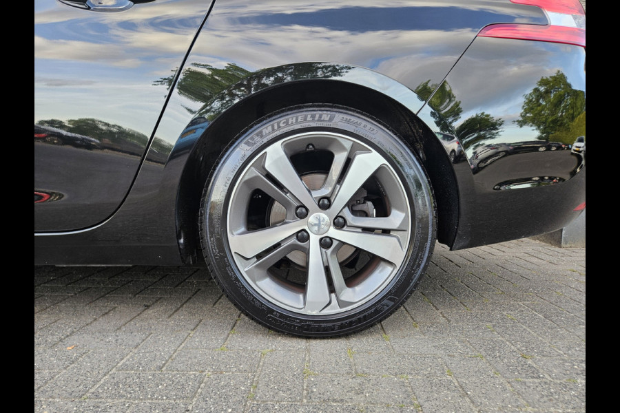 Peugeot 308 SW 1.2 PureTech GT-line Automaat! Trekhaak! Panoramadak! Carplay! Mooie/Nette Auto!