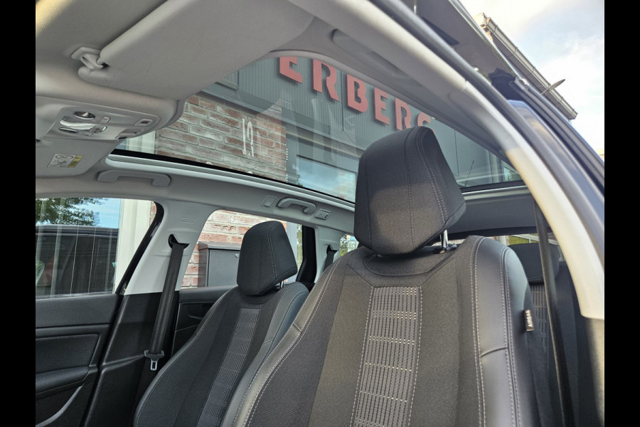 Peugeot 308 SW 1.2 PureTech GT-line Automaat! Trekhaak! Panoramadak! Carplay! Mooie/Nette Auto!