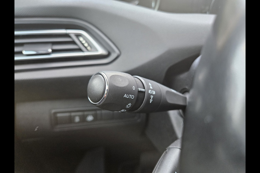 Peugeot 308 SW 1.2 PureTech GT-line Automaat! Trekhaak! Panoramadak! Carplay! Mooie/Nette Auto!
