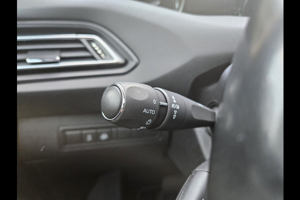 Peugeot 308 SW 1.2 PureTech GT-line Automaat! Trekhaak! Panoramadak! Carplay! Mooie/Nette Auto!