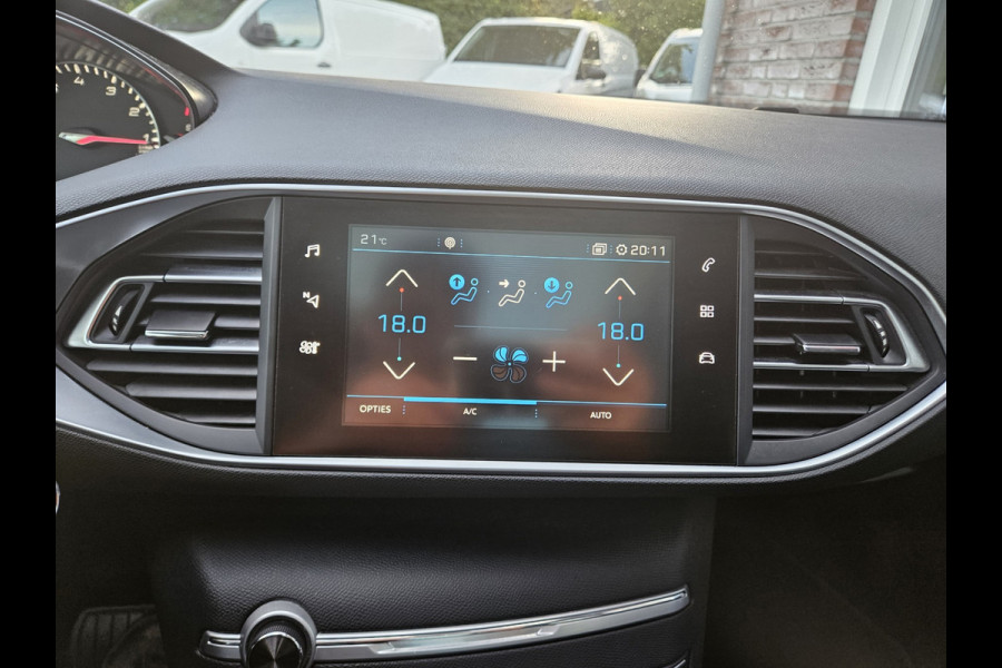 Peugeot 308 SW 1.2 PureTech GT-line Automaat! Trekhaak! Panoramadak! Carplay! Mooie/Nette Auto!